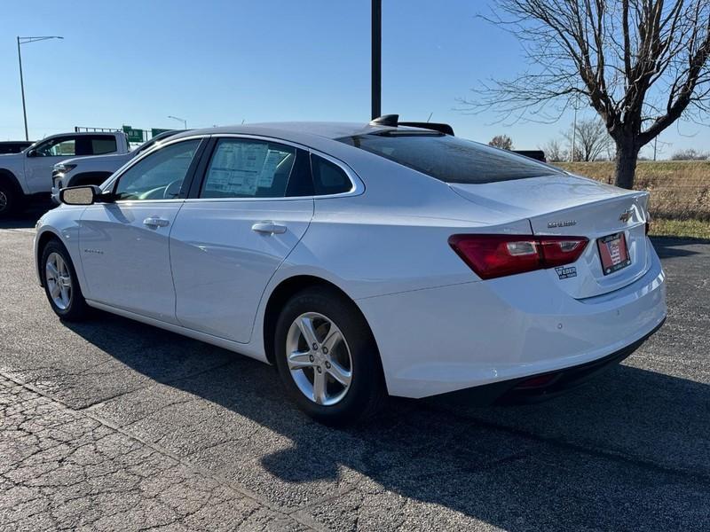 new 2025 Chevrolet Malibu car, priced at $24,245