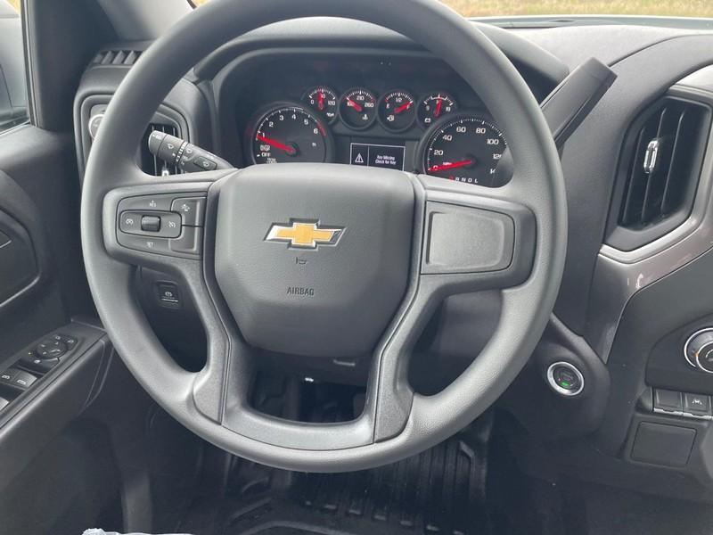 new 2024 Chevrolet Silverado 1500 car, priced at $45,330