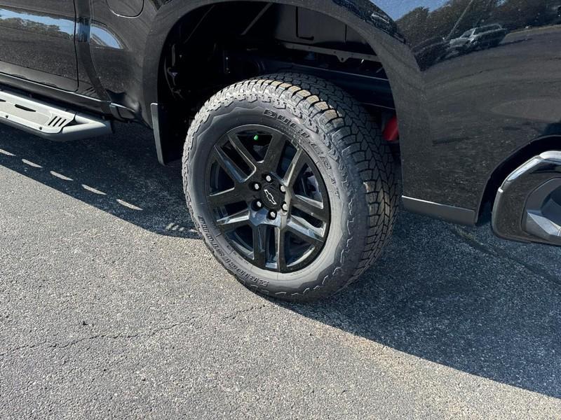 new 2025 Chevrolet Silverado 1500 car, priced at $50,645