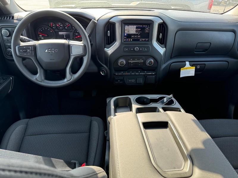 new 2025 Chevrolet Silverado 1500 car, priced at $50,645