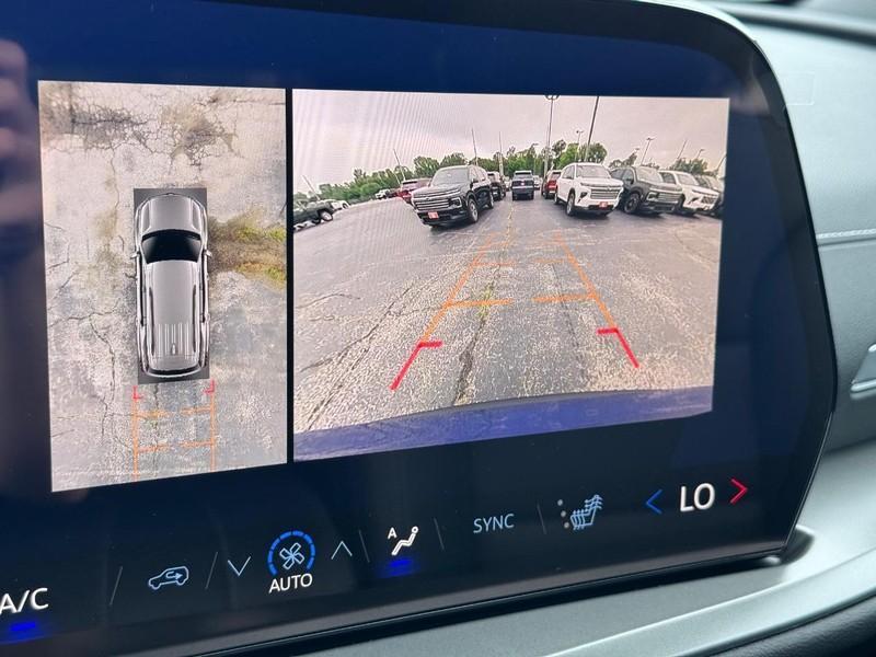 new 2025 Chevrolet Traverse car, priced at $41,680