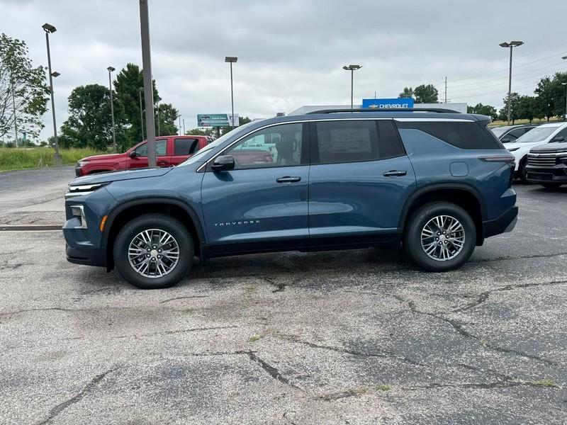 new 2025 Chevrolet Traverse car, priced at $41,680