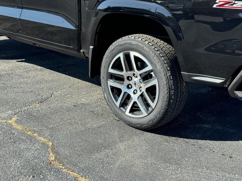 new 2024 Chevrolet Colorado car, priced at $40,910