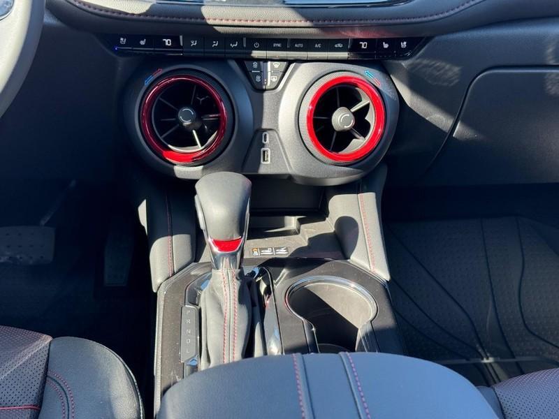 new 2025 Chevrolet Blazer car, priced at $45,235
