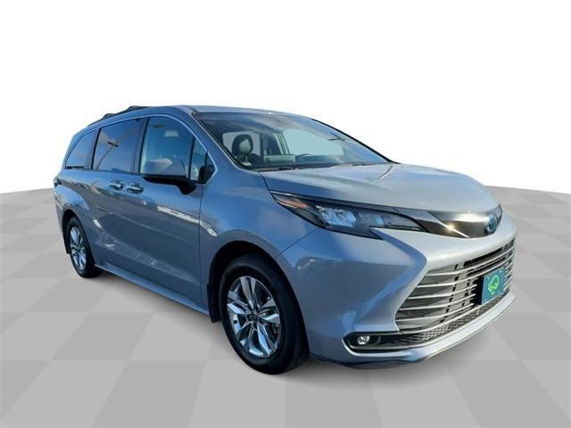 used 2022 Toyota Sienna car, priced at $44,000