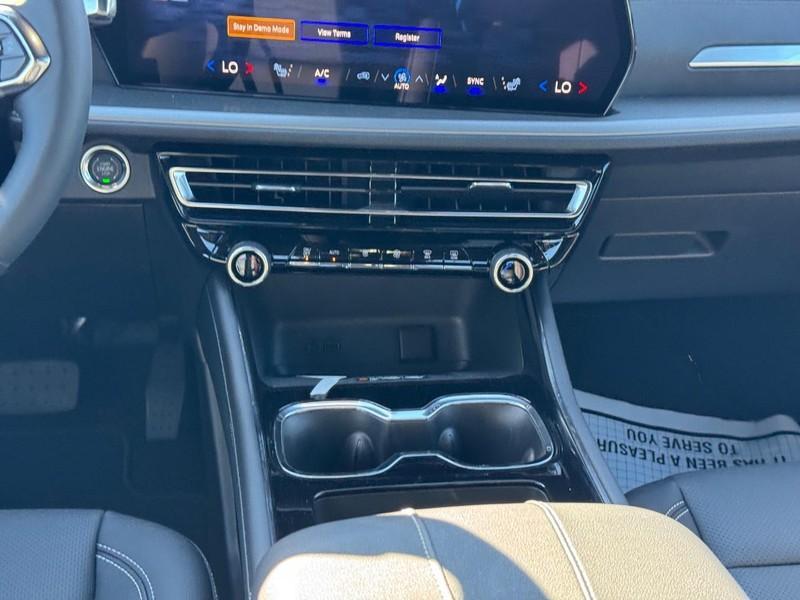 new 2026 Chevrolet Traverse car, priced at $44,920