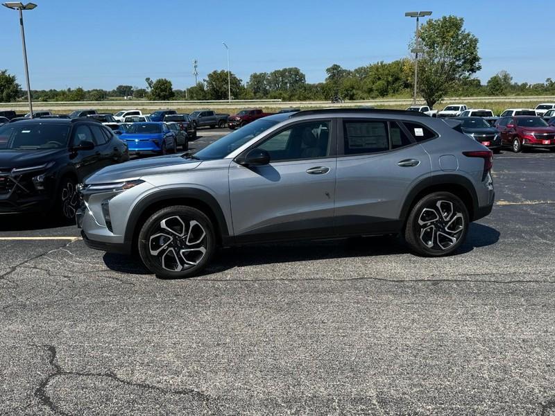 new 2025 Chevrolet Trax car, priced at $26,363