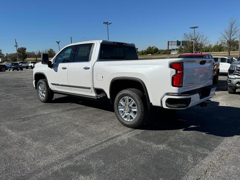 new 2025 Chevrolet Silverado 2500 car, priced at $75,375