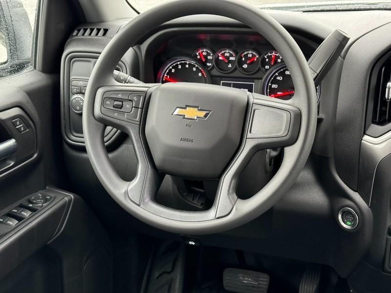 new 2024 Chevrolet Silverado 1500 car, priced at $42,180