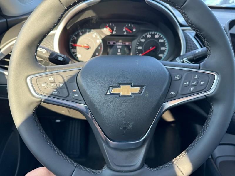 new 2025 Chevrolet Malibu car, priced at $26,320