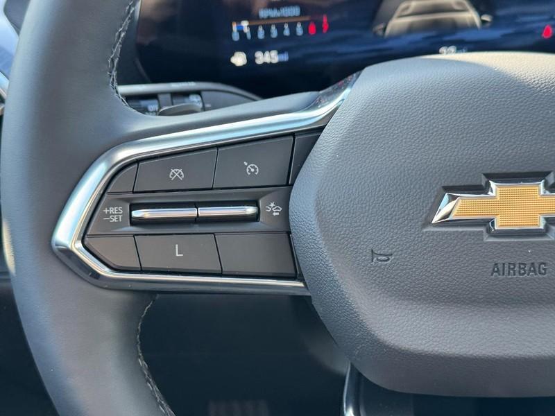 new 2025 Chevrolet Equinox car, priced at $33,025