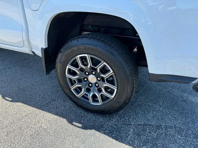 new 2024 Chevrolet Colorado car, priced at $43,219