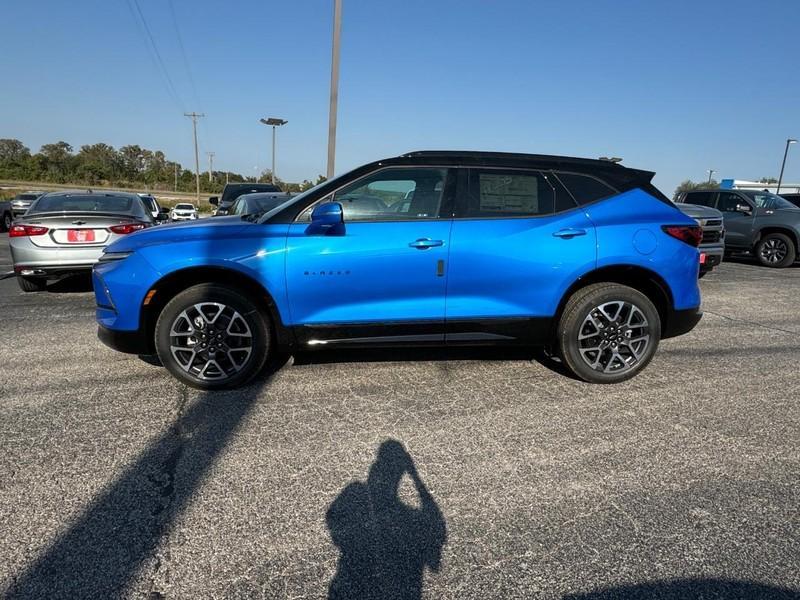 new 2025 Chevrolet Blazer car, priced at $45,465