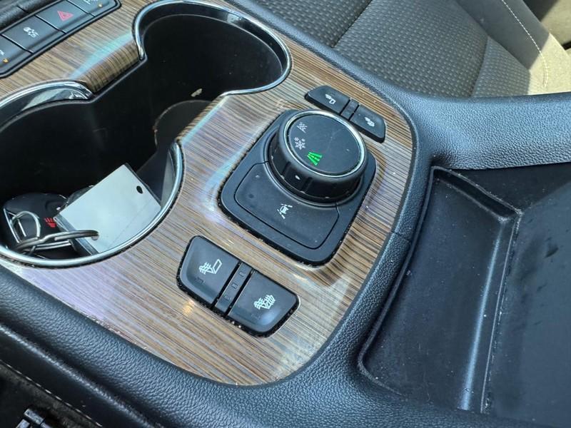 used 2021 GMC Acadia car, priced at $25,000