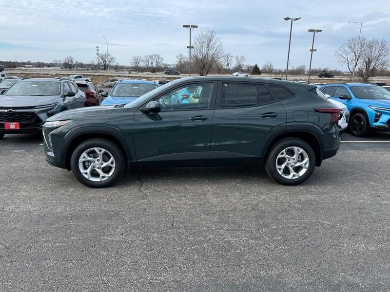 new 2025 Chevrolet Trax car, priced at $22,975