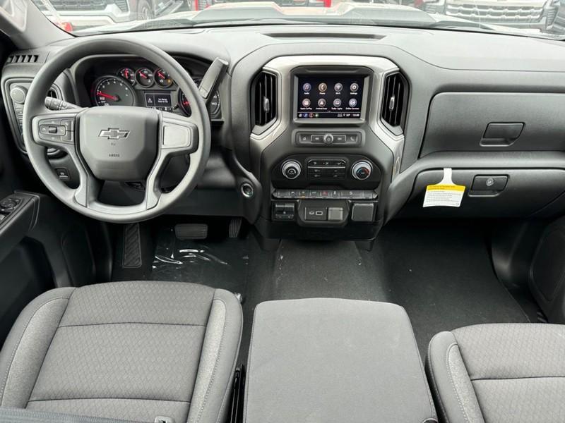 new 2025 Chevrolet Silverado 1500 car, priced at $45,615