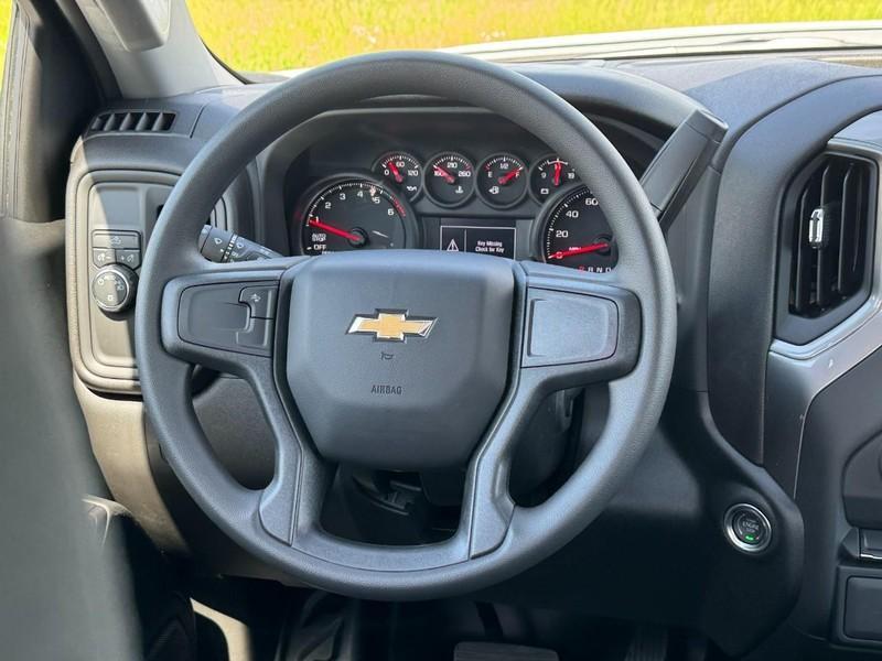 new 2024 Chevrolet Silverado 1500 car, priced at $39,315