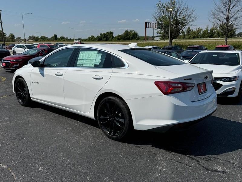 new 2025 Chevrolet Malibu car, priced at $29,665