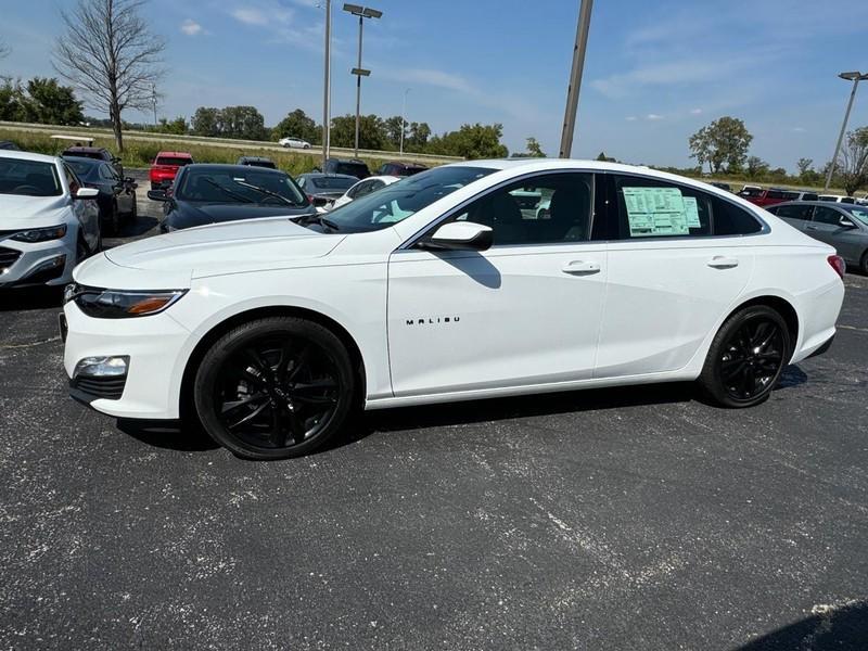 new 2025 Chevrolet Malibu car, priced at $29,665