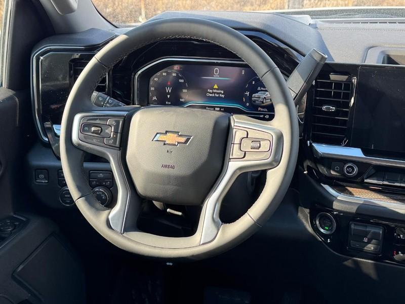 new 2025 Chevrolet Silverado 1500 car, priced at $58,680