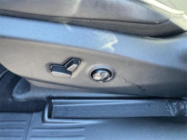 used 2025 Chrysler Pacifica car, priced at $39,900