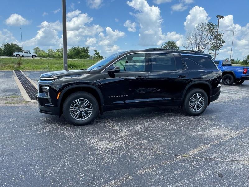 new 2025 Chevrolet Traverse car, priced at $42,680