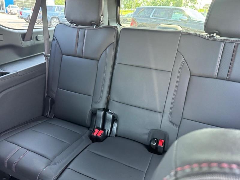 new 2025 Chevrolet Suburban car, priced at $75,080