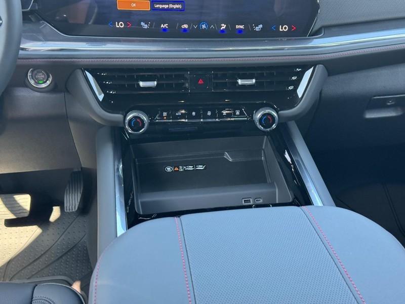 new 2025 Chevrolet Suburban car, priced at $75,080