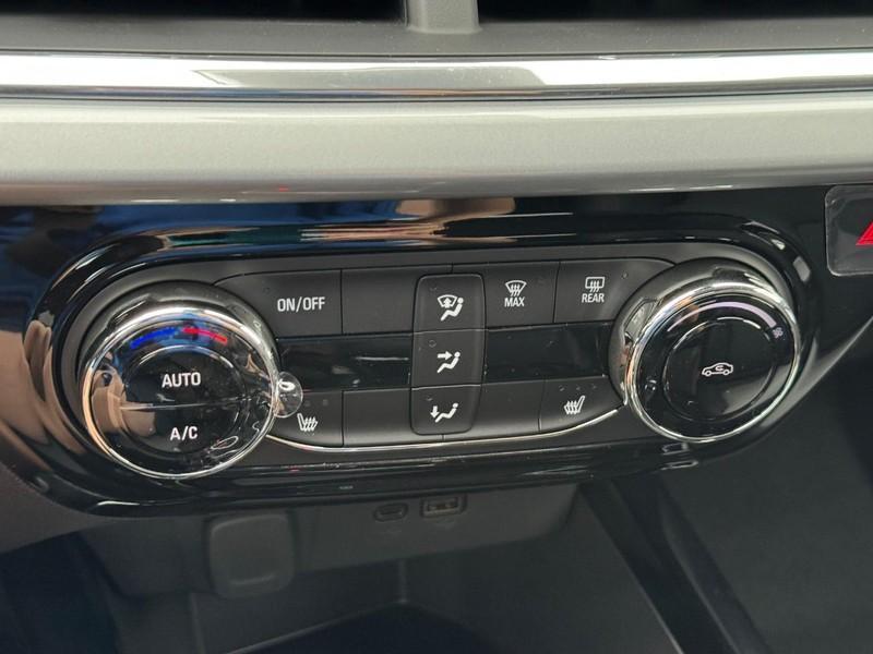 new 2025 Chevrolet Trax car, priced at $24,830