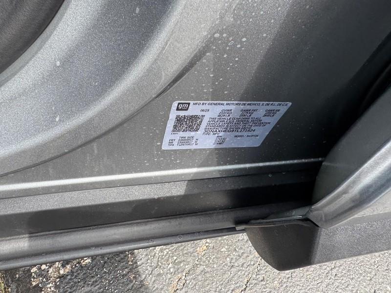 new 2026 Chevrolet Equinox car, priced at $29,640