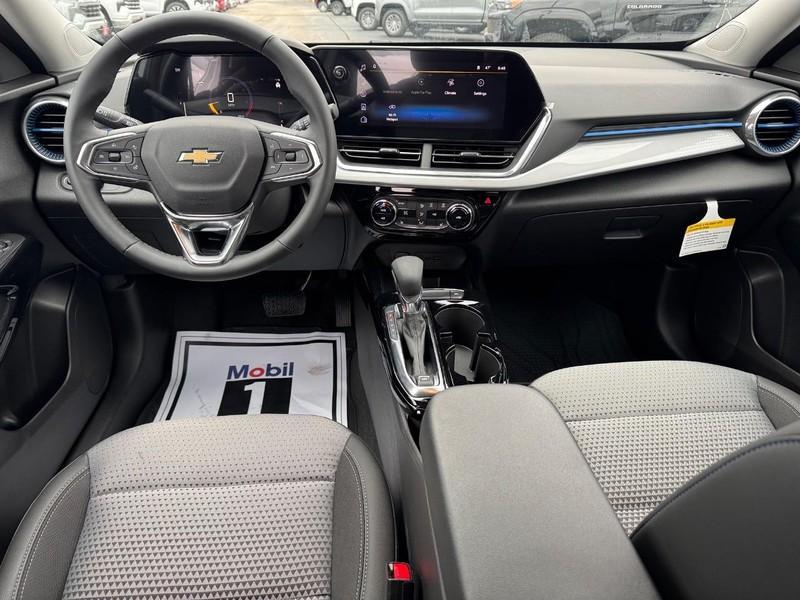 new 2025 Chevrolet Trax car, priced at $23,525