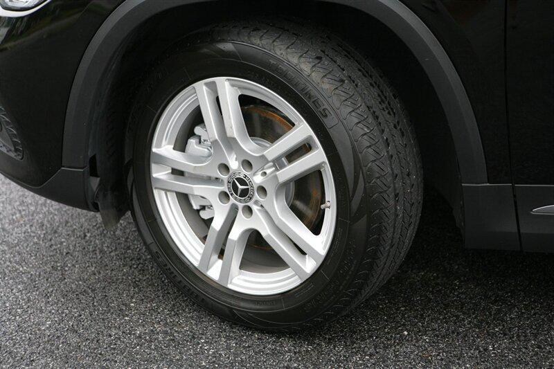 used 2021 Mercedes-Benz GLA 250 car, priced at $27,900