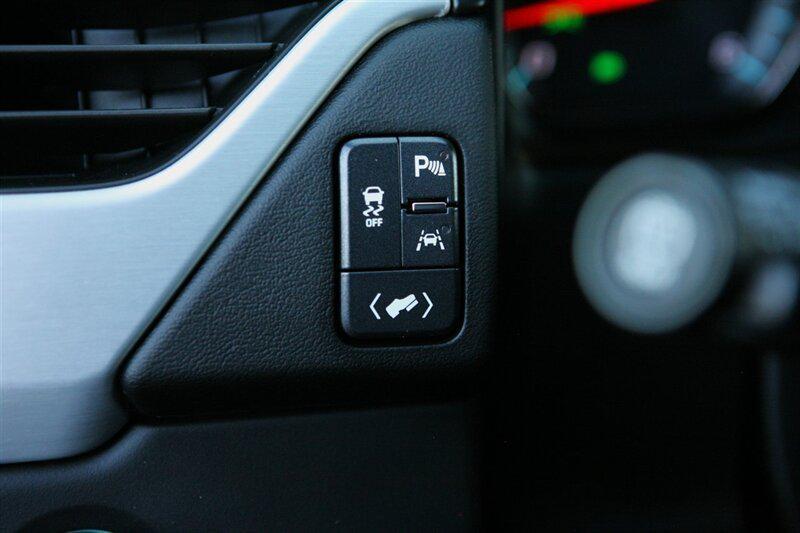 used 2020 GMC Yukon XL car, priced at $32,900