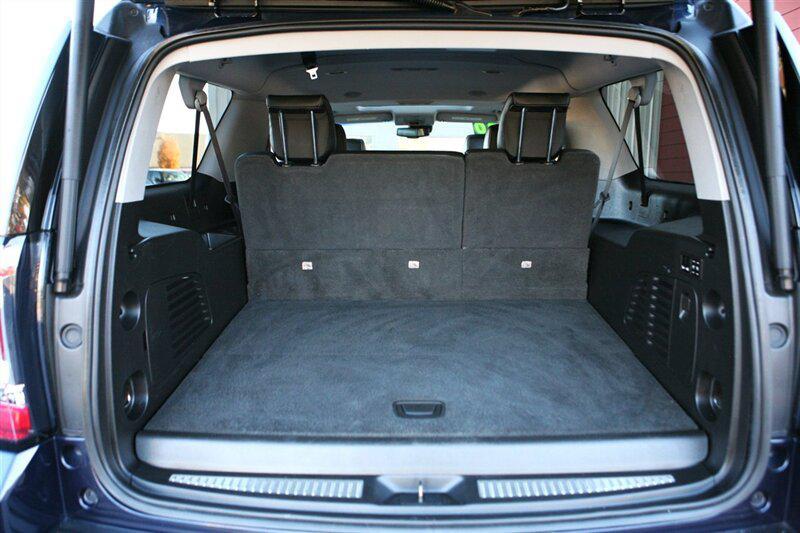 used 2020 GMC Yukon XL car, priced at $32,900