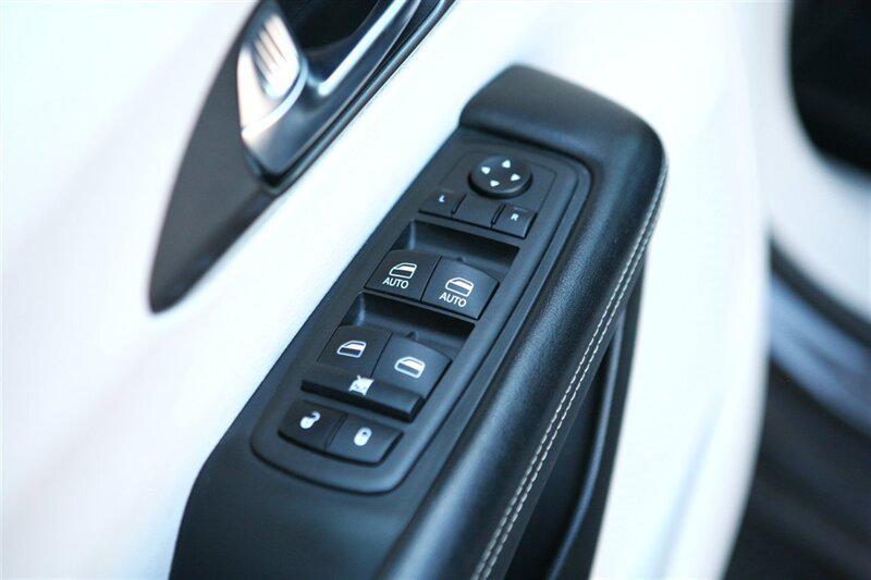 used 2023 Chrysler Pacifica car, priced at $25,900