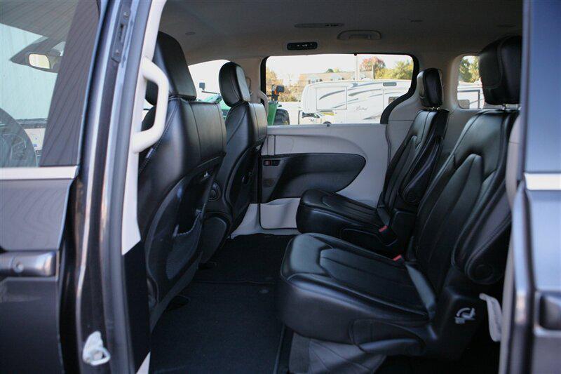 used 2023 Chrysler Pacifica car, priced at $25,900