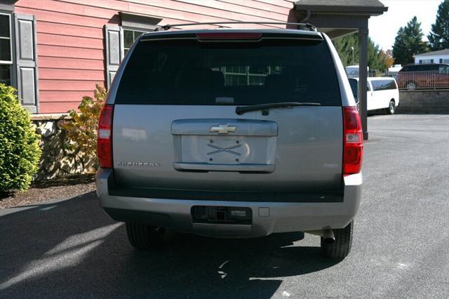 used 2007 Chevrolet Suburban car, priced at $22,900