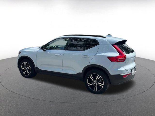 used 2024 Volvo XC40 car, priced at $27,652