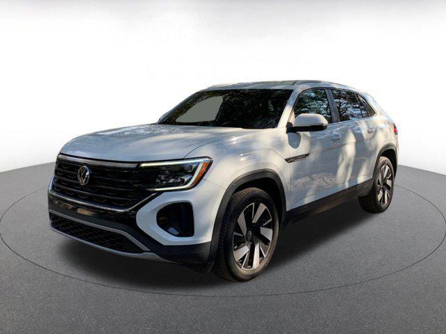 used 2025 Volkswagen Atlas Cross Sport car, priced at $32,921