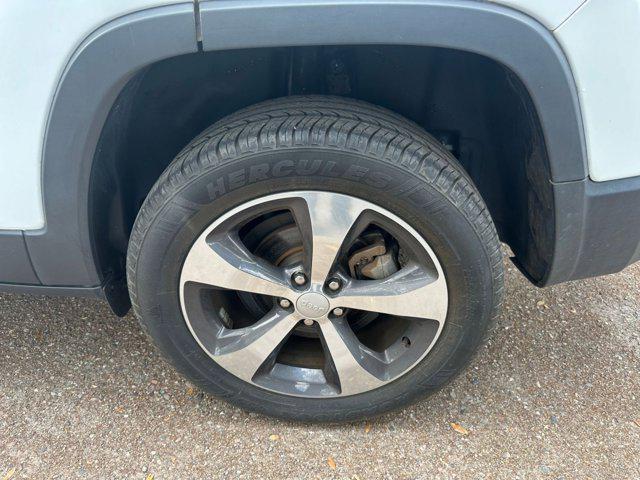 used 2019 Jeep Cherokee car, priced at $16,355