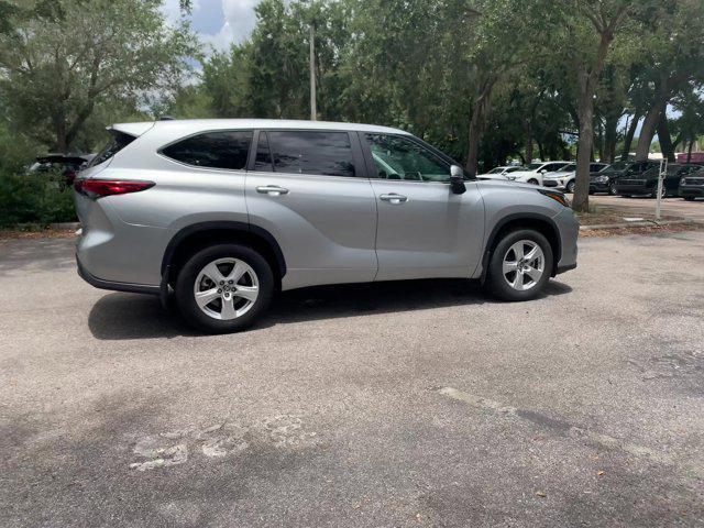 used 2023 Toyota Highlander car, priced at $33,266