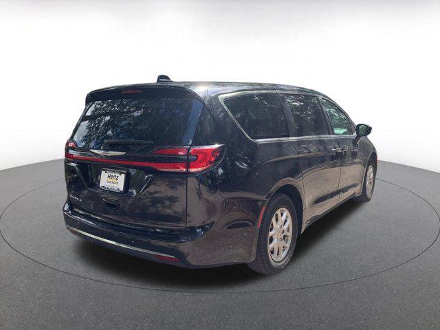 used 2024 Chrysler Pacifica car, priced at $33,923