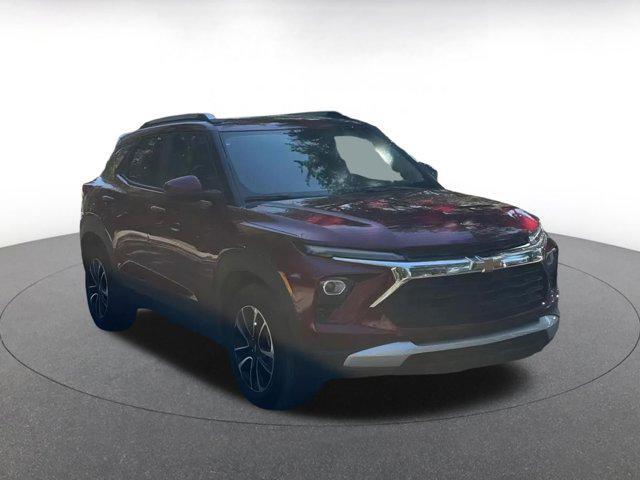 used 2025 Chevrolet TrailBlazer car, priced at $22,680