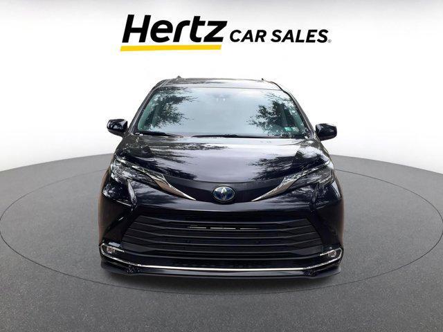 used 2023 Toyota Sienna car, priced at $39,837