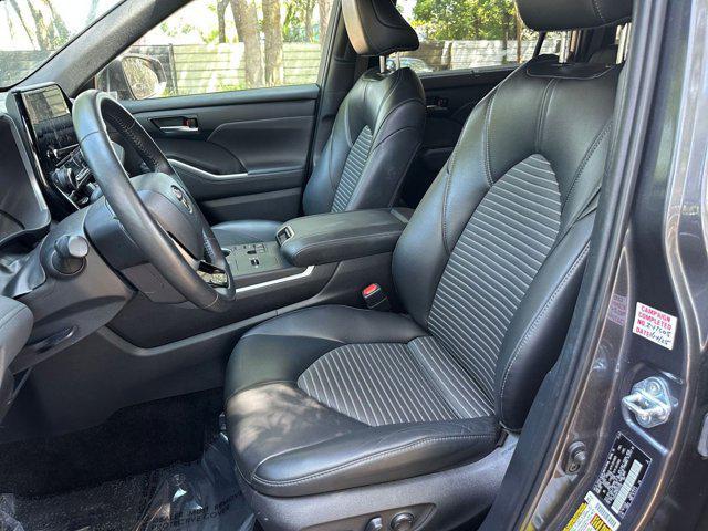 used 2024 Toyota Highlander car, priced at $42,371
