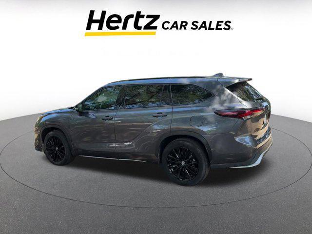 used 2024 Toyota Highlander car, priced at $42,371