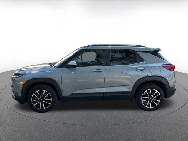 used 2024 Chevrolet TrailBlazer car, priced at $21,819