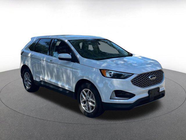 used 2024 Ford Edge car, priced at $22,260