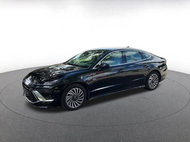 used 2024 Hyundai Sonata Hybrid car, priced at $23,054