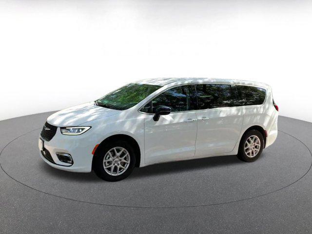 used 2024 Chrysler Pacifica car, priced at $31,966